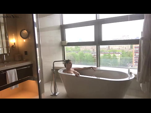 ❤️ Enorme babe die hartstochtelijk haar poesje aftrekt in de badkamer ☑ Porn video at porn nl.heatpumpcenter.top ️❤